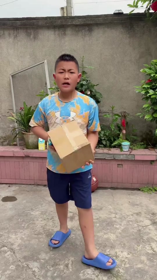 奥特曼家族2.0(奥特曼家族20下载手机版安装)