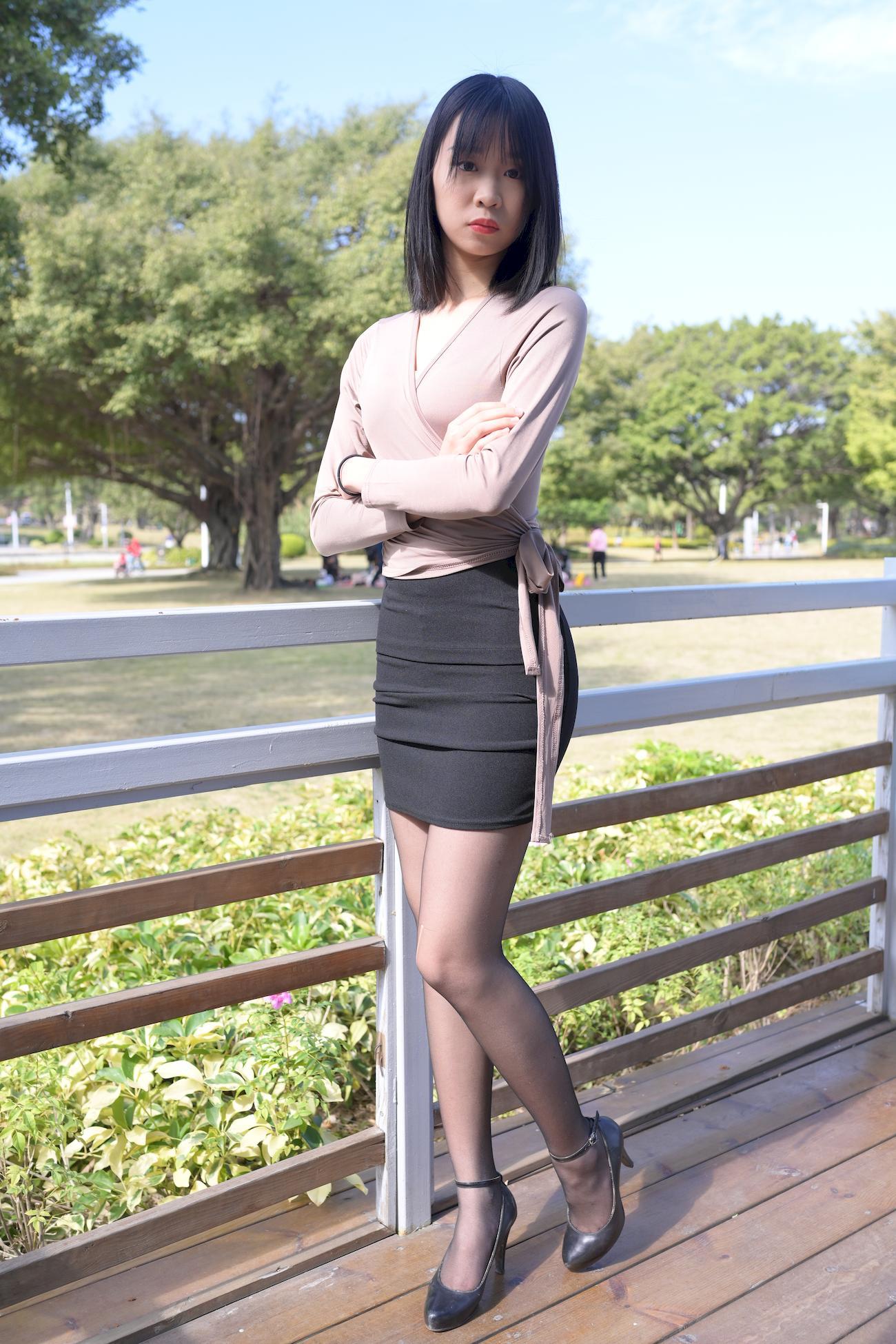 公园整美女攻略(公园美女图片壁纸)