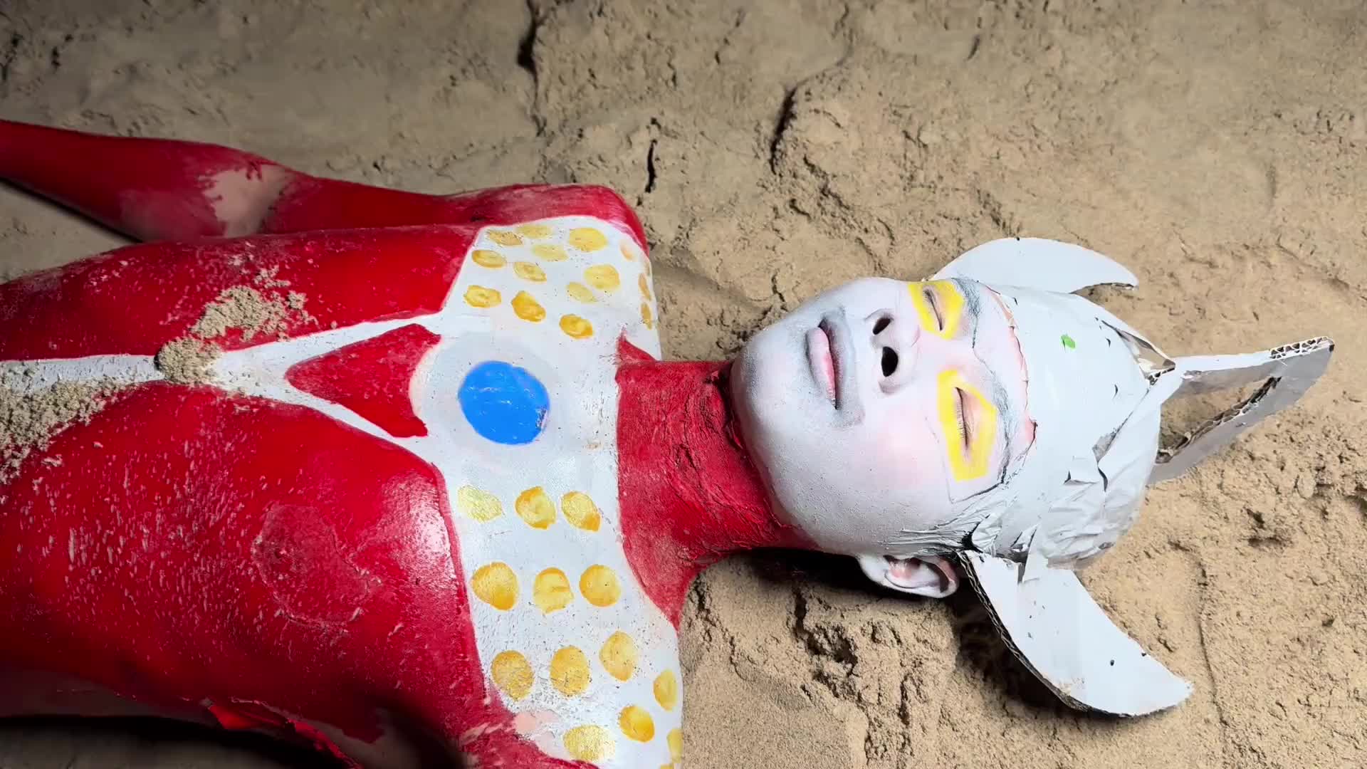 奥特曼生芭比(芭比奥特曼视频)