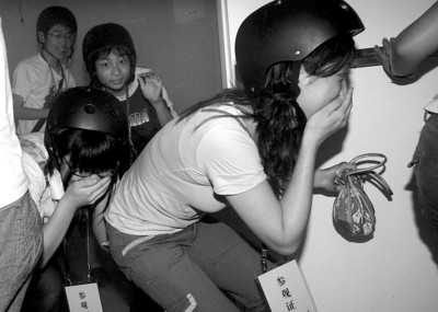 逃出电梯楼3攻略(逃出电梯的美国电影)