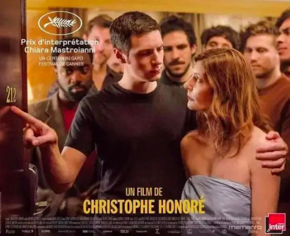 后宫酒店0.7版本下载(后宫酒店不是有那个mod作弊)