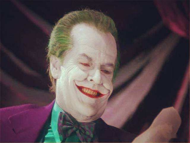 看不小丑奶奶版本(没想到小丑奶奶会打人)